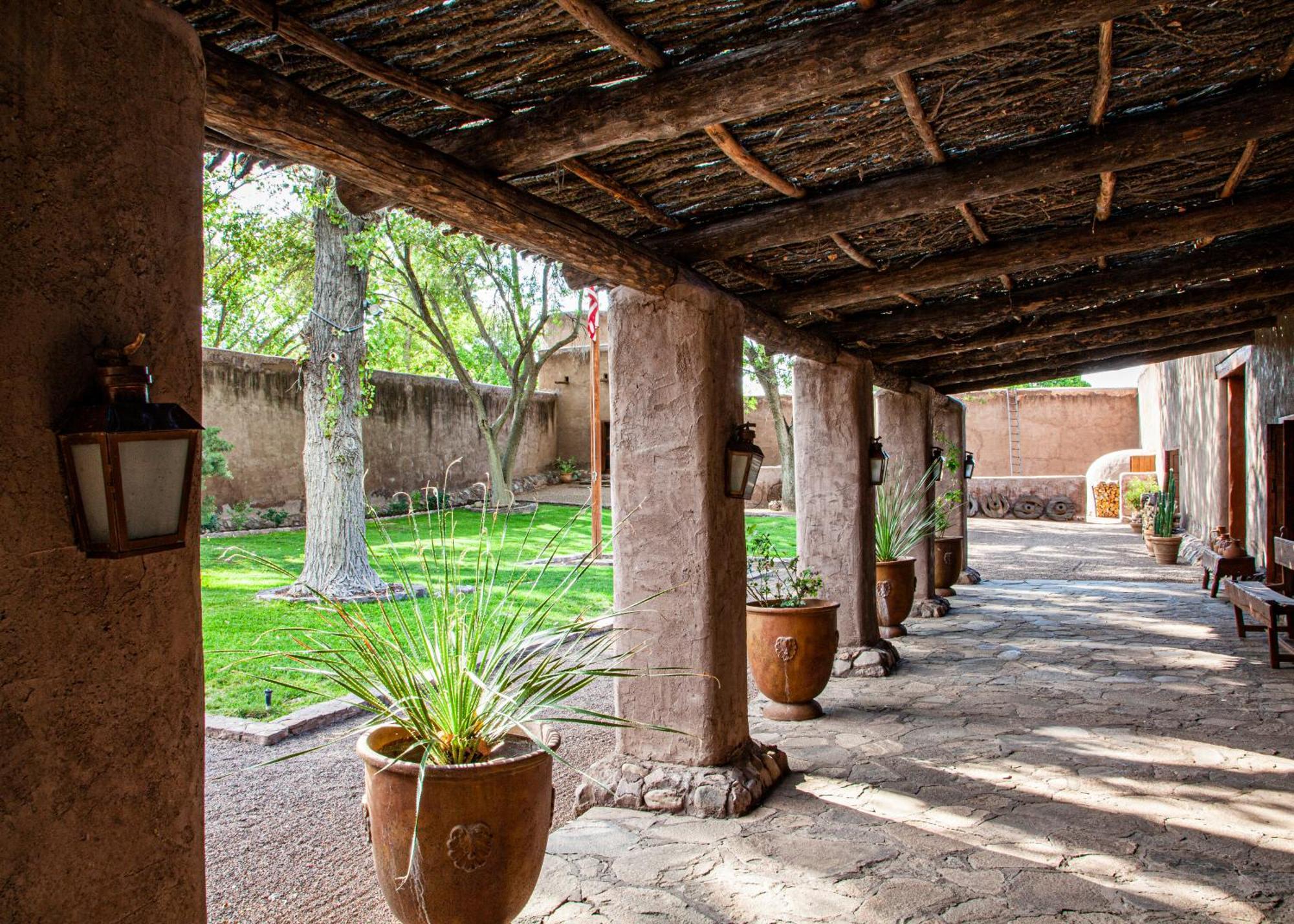 Cibolo Creek Ranch & Resort Marfa Exterior photo